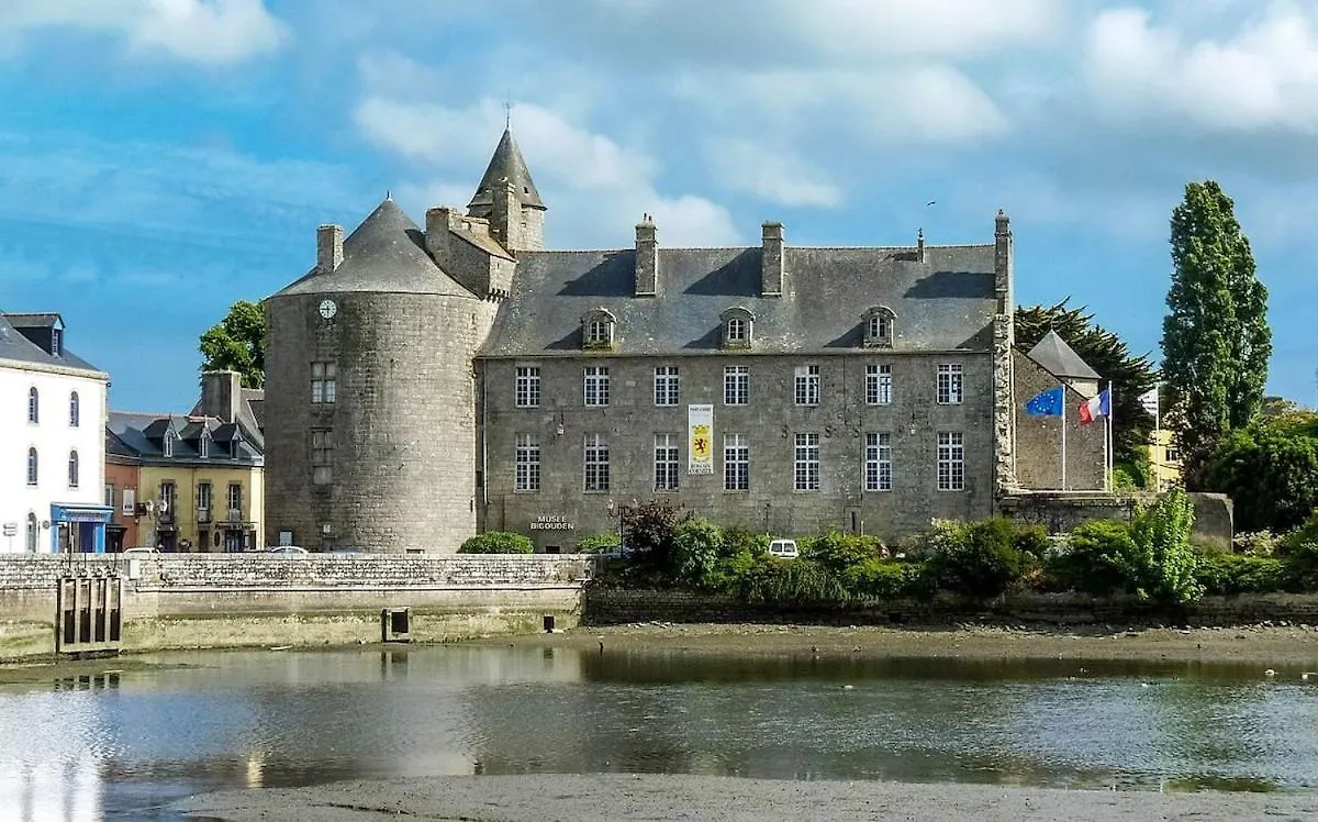 Maison Historique - Cour - Centre-Ville -Plage 10 Mn Pont-lʼAbbé Nyaraló